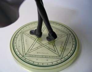 ルイズ台座 ルイズ台座